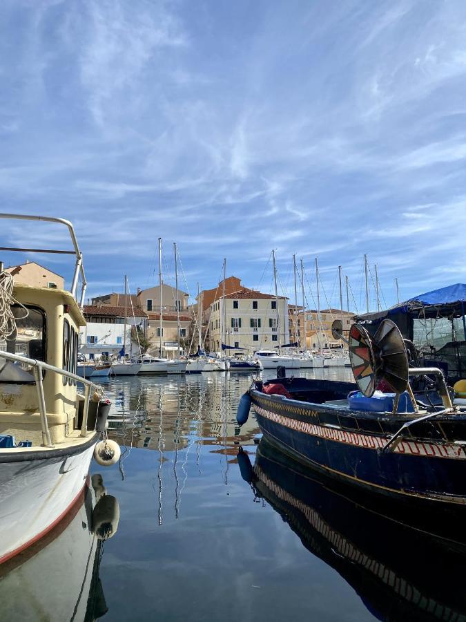 Homey Experience - Cosy Dream Apartment La Maddalena (Sassari) Bagian luar foto
